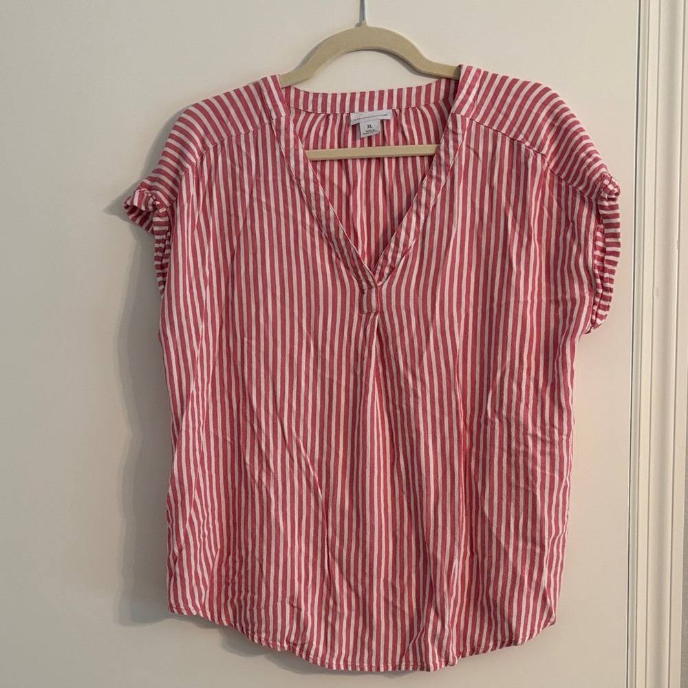 Liz Claiborne Red & White, vertical Striped, short sleeve Top size XL